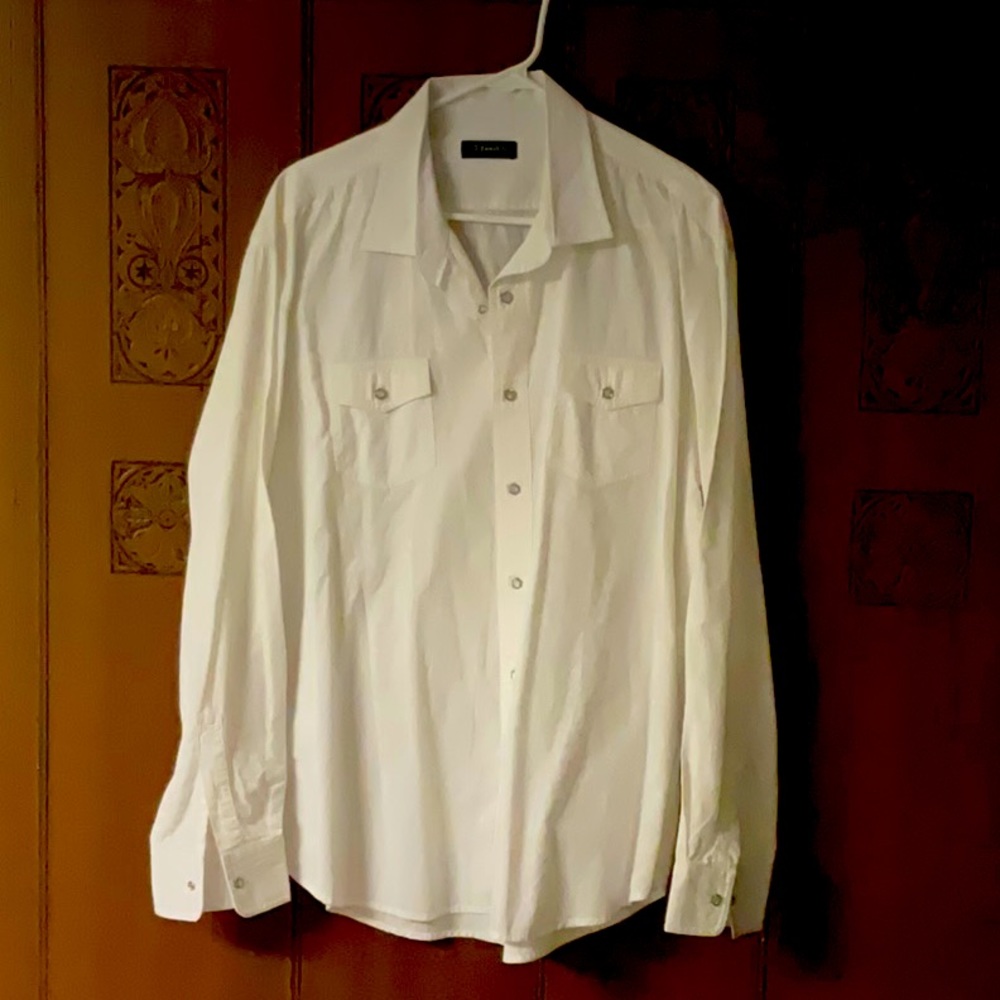 Men’s extra-large, white J Campbell button-down shirt